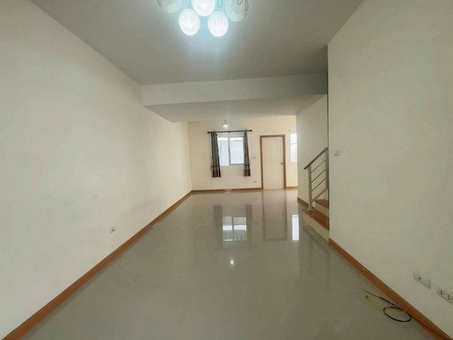 ประกาศฟรี! ซื้อ-ขาย-เช่า คอนโด บ้าน ทาวน์โฮม ที่ดิน และพื้นที่เชิงพาณิชย์ทั่วประเทศไทย ทุกทำเล ทุกงบประมาณ ไม่มีค่าใช้จ่าย ลงง่าย ขายไว เข้าถึงผู้ซื้อโดยตรง 4 309018pic3.jpg