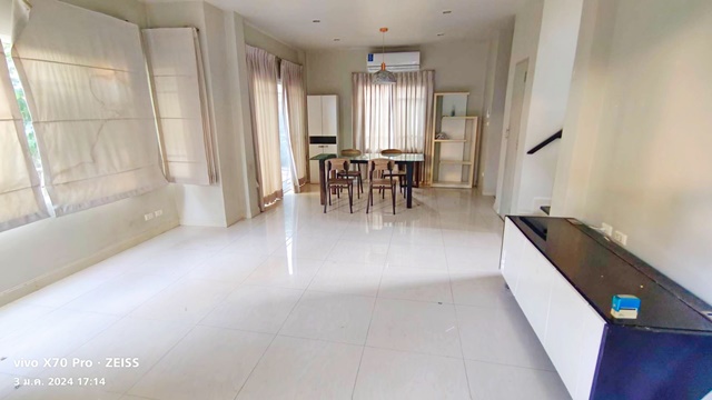 ประกาศฟรี! ซื้อ-ขาย-เช่า คอนโด บ้าน ทาวน์โฮม ที่ดิน และพื้นที่เชิงพาณิชย์ทั่วประเทศไทย ทุกทำเล ทุกงบประมาณ ไม่มีค่าใช้จ่าย ลงง่าย ขายไว เข้าถึงผู้ซื้อโดยตรง 3 238947pic2.jpg