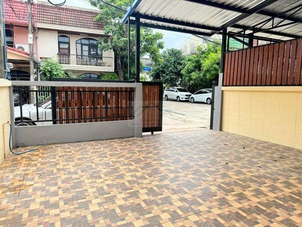 ประกาศฟรี! ซื้อ-ขาย-เช่า คอนโด บ้าน ทาวน์โฮม ที่ดิน และพื้นที่เชิงพาณิชย์ทั่วประเทศไทย ทุกทำเล ทุกงบประมาณ ไม่มีค่าใช้จ่าย ลงง่าย ขายไว เข้าถึงผู้ซื้อโดยตรง 2 506448pic1.jpg