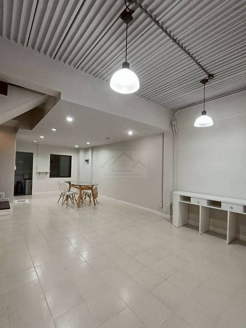 ประกาศฟรี! ซื้อ-ขาย-เช่า คอนโด บ้าน ทาวน์โฮม ที่ดิน และพื้นที่เชิงพาณิชย์ทั่วประเทศไทย ทุกทำเล ทุกงบประมาณ ไม่มีค่าใช้จ่าย ลงง่าย ขายไว เข้าถึงผู้ซื้อโดยตรง 4 506479pic3.jpg