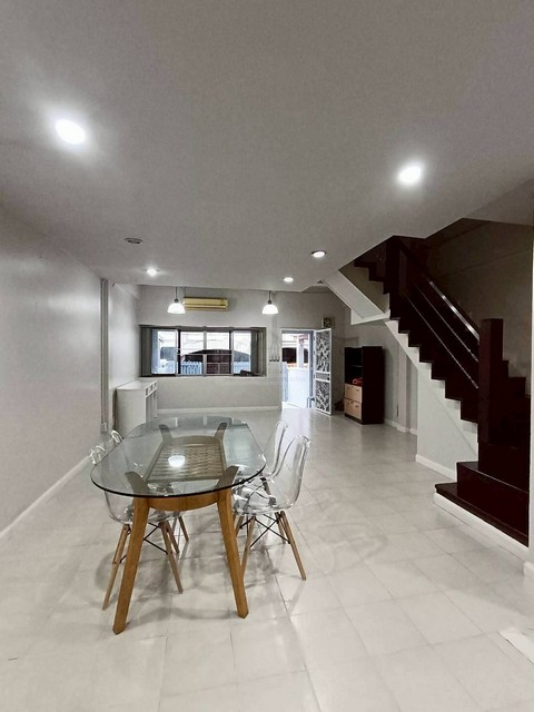 ประกาศฟรี! ซื้อ-ขาย-เช่า คอนโด บ้าน ทาวน์โฮม ที่ดิน และพื้นที่เชิงพาณิชย์ทั่วประเทศไทย ทุกทำเล ทุกงบประมาณ ไม่มีค่าใช้จ่าย ลงง่าย ขายไว เข้าถึงผู้ซื้อโดยตรง 5 506479pic4.jpg