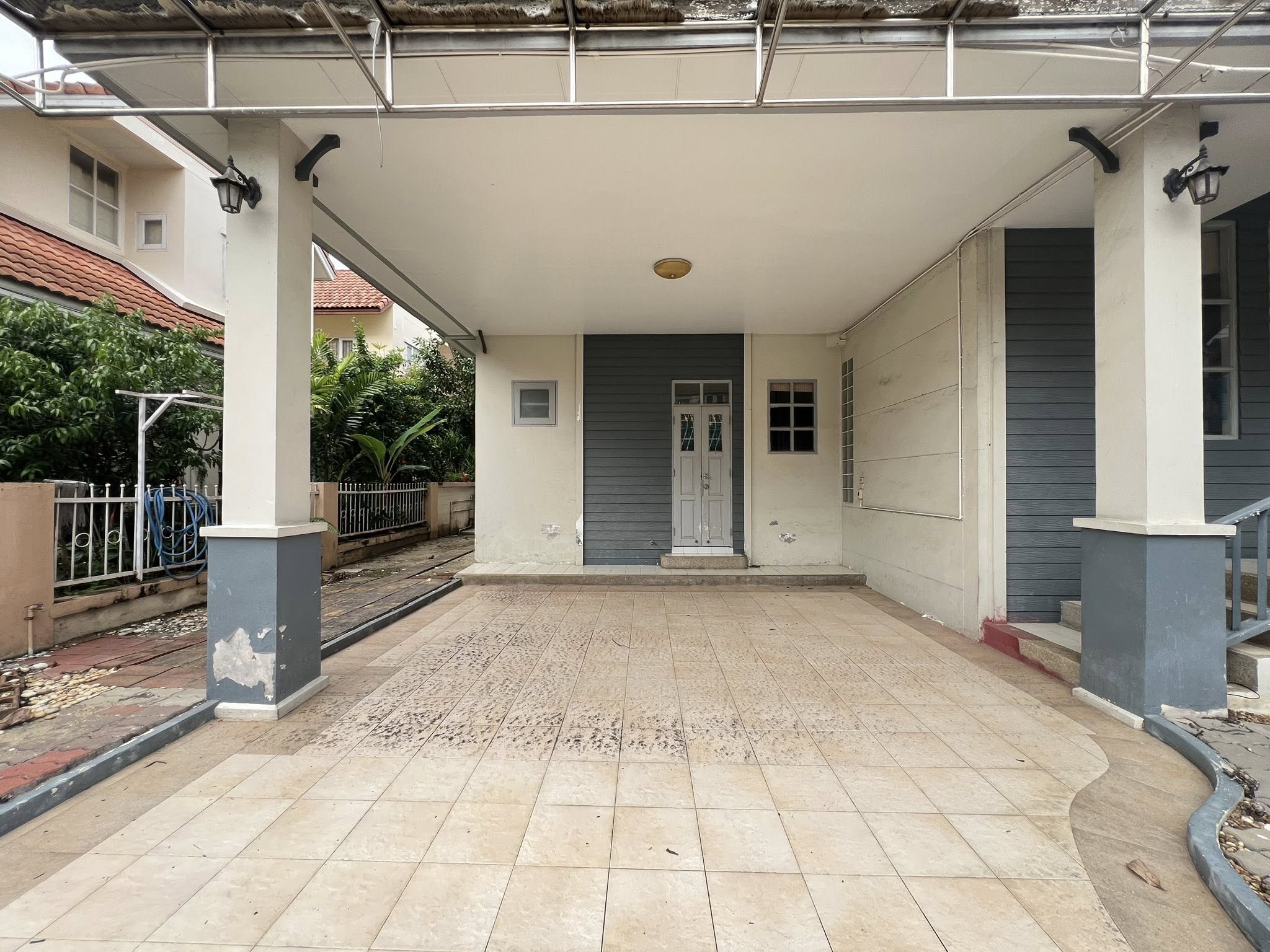 ประกาศฟรี! ซื้อ-ขาย-เช่า คอนโด บ้าน ทาวน์โฮม ที่ดิน และพื้นที่เชิงพาณิชย์ทั่วประเทศไทย ทุกทำเล ทุกงบประมาณ ไม่มีค่าใช้จ่าย ลงง่าย ขายไว เข้าถึงผู้ซื้อโดยตรง 3 309670pic2.jpg