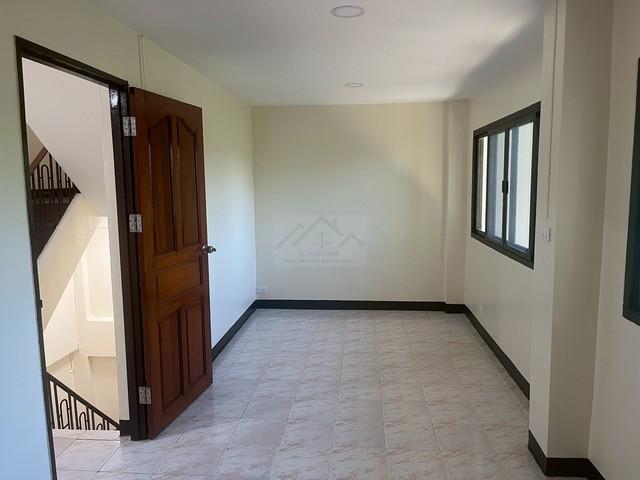 ประกาศฟรี! ซื้อ-ขาย-เช่า คอนโด บ้าน ทาวน์โฮม ที่ดิน และพื้นที่เชิงพาณิชย์ทั่วประเทศไทย ทุกทำเล ทุกงบประมาณ ไม่มีค่าใช้จ่าย ลงง่าย ขายไว เข้าถึงผู้ซื้อโดยตรง 4 506493pic3.jpg