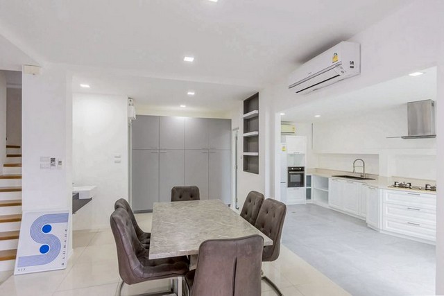 ประกาศฟรี! ซื้อ-ขาย-เช่า คอนโด บ้าน ทาวน์โฮม ที่ดิน และพื้นที่เชิงพาณิชย์ทั่วประเทศไทย ทุกทำเล ทุกงบประมาณ ไม่มีค่าใช้จ่าย ลงง่าย ขายไว เข้าถึงผู้ซื้อโดยตรง 5 239366pic4.jpg