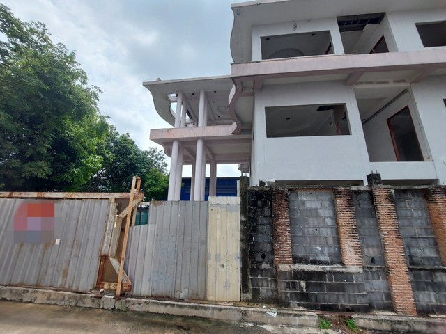 ประกาศฟรี! ซื้อ-ขาย-เช่า คอนโด บ้าน ทาวน์โฮม ที่ดิน และพื้นที่เชิงพาณิชย์ทั่วประเทศไทย ทุกทำเล ทุกงบประมาณ ไม่มีค่าใช้จ่าย ลงง่าย ขายไว เข้าถึงผู้ซื้อโดยตรง 2 239200pic1.jpg