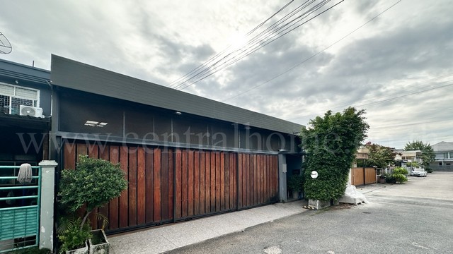 ประกาศฟรี! ซื้อ-ขาย-เช่า คอนโด บ้าน ทาวน์โฮม ที่ดิน และพื้นที่เชิงพาณิชย์ทั่วประเทศไทย ทุกทำเล ทุกงบประมาณ ไม่มีค่าใช้จ่าย ลงง่าย ขายไว เข้าถึงผู้ซื้อโดยตรง 3 239501pic2.jpg