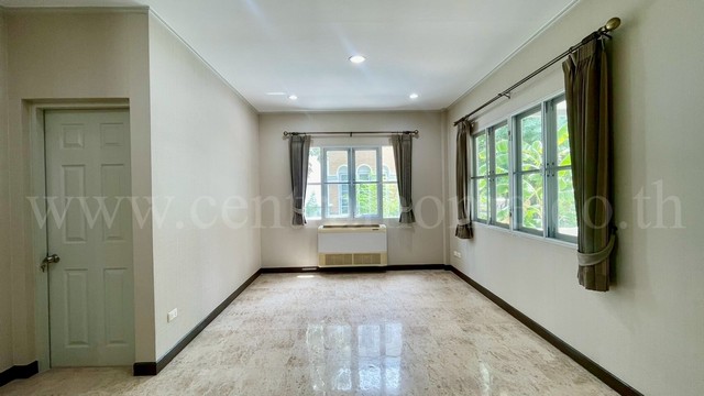 ประกาศฟรี! ซื้อ-ขาย-เช่า คอนโด บ้าน ทาวน์โฮม ที่ดิน และพื้นที่เชิงพาณิชย์ทั่วประเทศไทย ทุกทำเล ทุกงบประมาณ ไม่มีค่าใช้จ่าย ลงง่าย ขายไว เข้าถึงผู้ซื้อโดยตรง 3 221809pic2.jpg