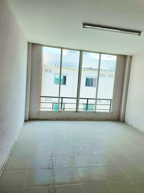 ประกาศฟรี! ซื้อ-ขาย-เช่า คอนโด บ้าน ทาวน์โฮม ที่ดิน และพื้นที่เชิงพาณิชย์ทั่วประเทศไทย ทุกทำเล ทุกงบประมาณ ไม่มีค่าใช้จ่าย ลงง่าย ขายไว เข้าถึงผู้ซื้อโดยตรง 5 239555pic4.jpg