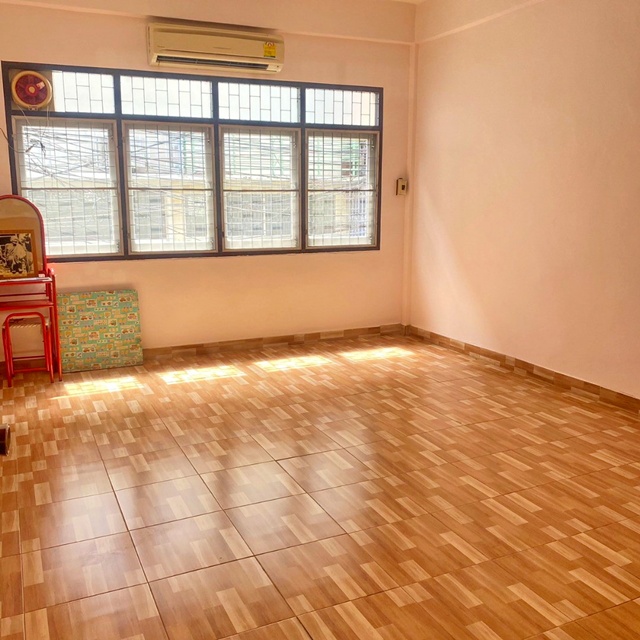 ประกาศฟรี! ซื้อ-ขาย-เช่า คอนโด บ้าน ทาวน์โฮม ที่ดิน และพื้นที่เชิงพาณิชย์ทั่วประเทศไทย ทุกทำเล ทุกงบประมาณ ไม่มีค่าใช้จ่าย ลงง่าย ขายไว เข้าถึงผู้ซื้อโดยตรง 3 239541pic2.jpg