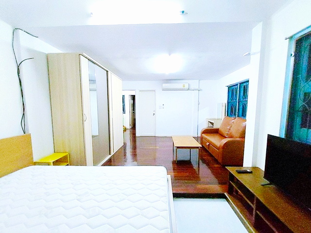 ประกาศฟรี! ซื้อ-ขาย-เช่า คอนโด บ้าน ทาวน์โฮม ที่ดิน และพื้นที่เชิงพาณิชย์ทั่วประเทศไทย ทุกทำเล ทุกงบประมาณ ไม่มีค่าใช้จ่าย ลงง่าย ขายไว เข้าถึงผู้ซื้อโดยตรง 4 239563pic3.jpg