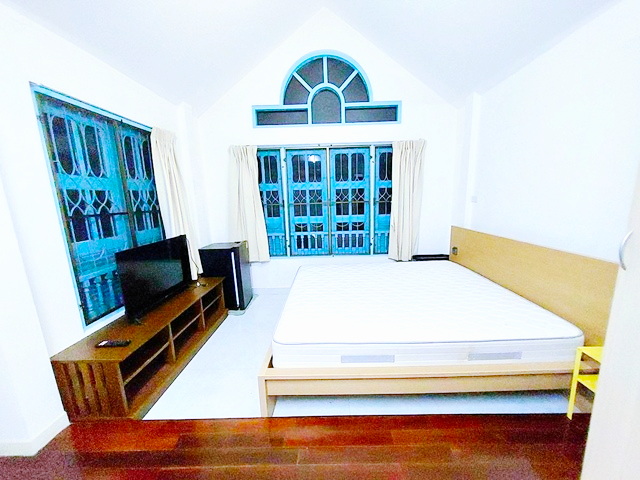 ประกาศฟรี! ซื้อ-ขาย-เช่า คอนโด บ้าน ทาวน์โฮม ที่ดิน และพื้นที่เชิงพาณิชย์ทั่วประเทศไทย ทุกทำเล ทุกงบประมาณ ไม่มีค่าใช้จ่าย ลงง่าย ขายไว เข้าถึงผู้ซื้อโดยตรง 5 239562pic4.jpg