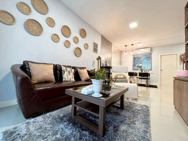 ประกาศฟรี! ซื้อ-ขาย-เช่า คอนโด บ้าน ทาวน์โฮม ที่ดิน และพื้นที่เชิงพาณิชย์ทั่วประเทศไทย ทุกทำเล ทุกงบประมาณ ไม่มีค่าใช้จ่าย ลงง่าย ขายไว เข้าถึงผู้ซื้อโดยตรง 3 239633pic2.jpg