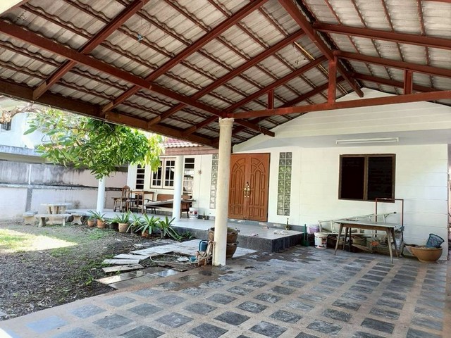 ประกาศฟรี! ซื้อ-ขาย-เช่า คอนโด บ้าน ทาวน์โฮม ที่ดิน และพื้นที่เชิงพาณิชย์ทั่วประเทศไทย ทุกทำเล ทุกงบประมาณ ไม่มีค่าใช้จ่าย ลงง่าย ขายไว เข้าถึงผู้ซื้อโดยตรง 4 239630pic3.jpg