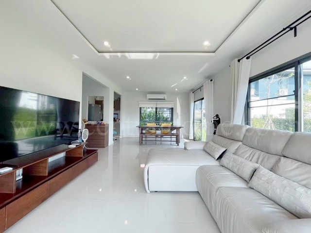 ประกาศฟรี! ซื้อ-ขาย-เช่า คอนโด บ้าน ทาวน์โฮม ที่ดิน และพื้นที่เชิงพาณิชย์ทั่วประเทศไทย ทุกทำเล ทุกงบประมาณ ไม่มีค่าใช้จ่าย ลงง่าย ขายไว เข้าถึงผู้ซื้อโดยตรง 3 216774pic2.jpg