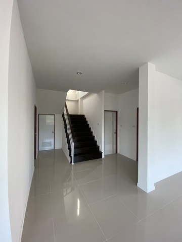 ประกาศฟรี! ซื้อ-ขาย-เช่า คอนโด บ้าน ทาวน์โฮม ที่ดิน และพื้นที่เชิงพาณิชย์ทั่วประเทศไทย ทุกทำเล ทุกงบประมาณ ไม่มีค่าใช้จ่าย ลงง่าย ขายไว เข้าถึงผู้ซื้อโดยตรง 4 7439pic3.jpg