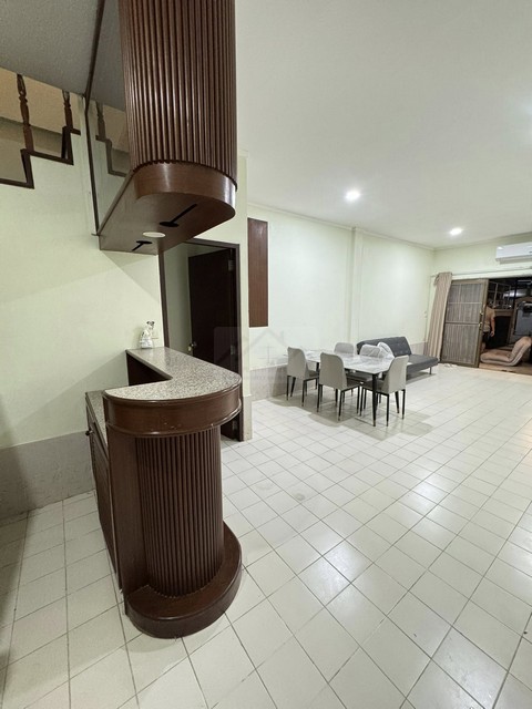 ประกาศฟรี! ซื้อ-ขาย-เช่า คอนโด บ้าน ทาวน์โฮม ที่ดิน และพื้นที่เชิงพาณิชย์ทั่วประเทศไทย ทุกทำเล ทุกงบประมาณ ไม่มีค่าใช้จ่าย ลงง่าย ขายไว เข้าถึงผู้ซื้อโดยตรง 4 506865pic3.jpg