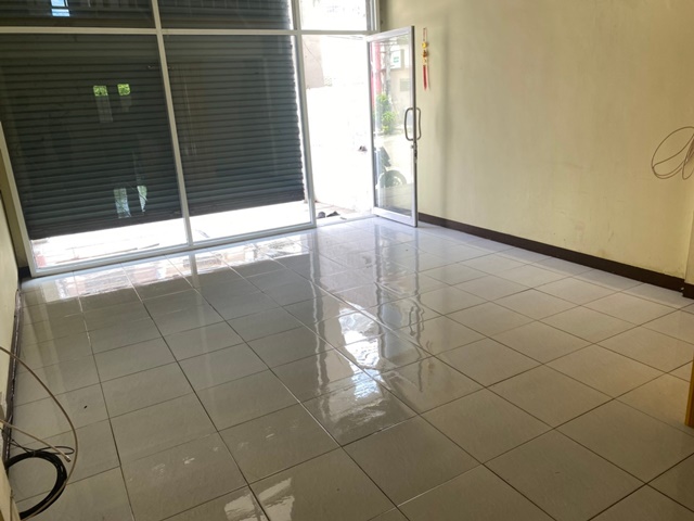 ประกาศฟรี! ซื้อ-ขาย-เช่า คอนโด บ้าน ทาวน์โฮม ที่ดิน และพื้นที่เชิงพาณิชย์ทั่วประเทศไทย ทุกทำเล ทุกงบประมาณ ไม่มีค่าใช้จ่าย ลงง่าย ขายไว เข้าถึงผู้ซื้อโดยตรง 5 310154pic4.jpg