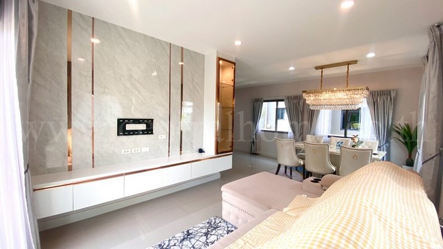 ประกาศฟรี! ซื้อ-ขาย-เช่า คอนโด บ้าน ทาวน์โฮม ที่ดิน และพื้นที่เชิงพาณิชย์ทั่วประเทศไทย ทุกทำเล ทุกงบประมาณ ไม่มีค่าใช้จ่าย ลงง่าย ขายไว เข้าถึงผู้ซื้อโดยตรง 4 291455pic3.jpg