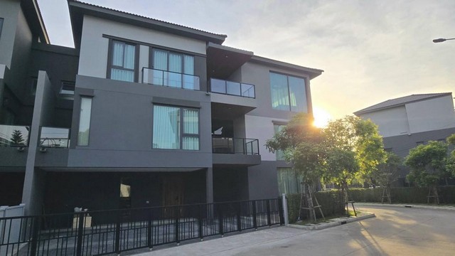 ประกาศฟรี! ซื้อ-ขาย-เช่า คอนโด บ้าน ทาวน์โฮม ที่ดิน และพื้นที่เชิงพาณิชย์ทั่วประเทศไทย ทุกทำเล ทุกงบประมาณ ไม่มีค่าใช้จ่าย ลงง่าย ขายไว เข้าถึงผู้ซื้อโดยตรง 5 506880pic4.jpg