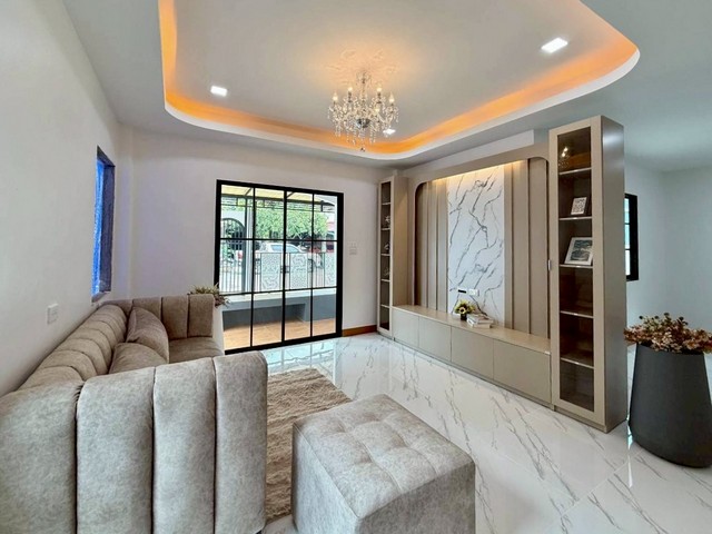 ประกาศฟรี! ซื้อ-ขาย-เช่า คอนโด บ้าน ทาวน์โฮม ที่ดิน และพื้นที่เชิงพาณิชย์ทั่วประเทศไทย ทุกทำเล ทุกงบประมาณ ไม่มีค่าใช้จ่าย ลงง่าย ขายไว เข้าถึงผู้ซื้อโดยตรง 4 240440pic3.jpg