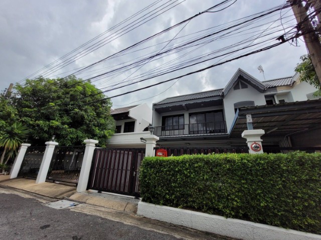 ประกาศฟรี! ซื้อ-ขาย-เช่า คอนโด บ้าน ทาวน์โฮม ที่ดิน และพื้นที่เชิงพาณิชย์ทั่วประเทศไทย ทุกทำเล ทุกงบประมาณ ไม่มีค่าใช้จ่าย ลงง่าย ขายไว เข้าถึงผู้ซื้อโดยตรง 2 310522pic1.jpg