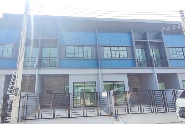 ประกาศฟรี! ซื้อ-ขาย-เช่า คอนโด บ้าน ทาวน์โฮม ที่ดิน และพื้นที่เชิงพาณิชย์ทั่วประเทศไทย ทุกทำเล ทุกงบประมาณ ไม่มีค่าใช้จ่าย ลงง่าย ขายไว เข้าถึงผู้ซื้อโดยตรง 3 241137pic2.jpg