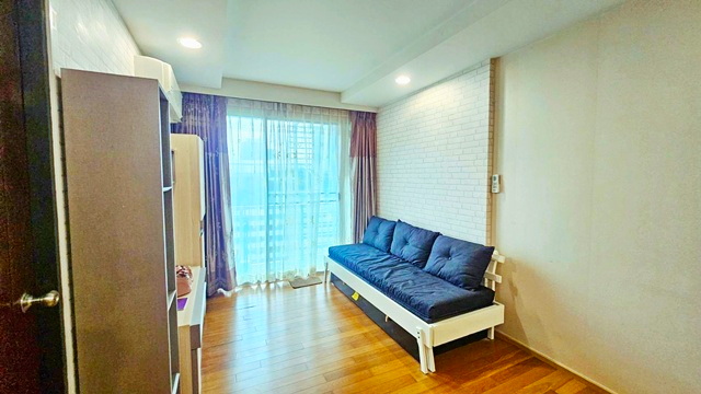 ประกาศฟรี! ซื้อ-ขาย-เช่า คอนโด บ้าน ทาวน์โฮม ที่ดิน และพื้นที่เชิงพาณิชย์ทั่วประเทศไทย ทุกทำเล ทุกงบประมาณ ไม่มีค่าใช้จ่าย ลงง่าย ขายไว เข้าถึงผู้ซื้อโดยตรง 3 241135pic2.jpg