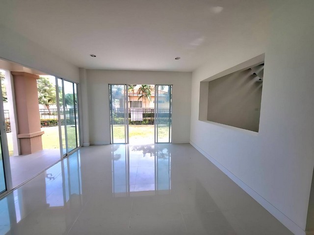 ประกาศฟรี! ซื้อ-ขาย-เช่า คอนโด บ้าน ทาวน์โฮม ที่ดิน และพื้นที่เชิงพาณิชย์ทั่วประเทศไทย ทุกทำเล ทุกงบประมาณ ไม่มีค่าใช้จ่าย ลงง่าย ขายไว เข้าถึงผู้ซื้อโดยตรง 4 307114pic3.jpg