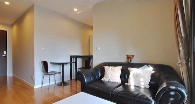 ประกาศฟรี! ซื้อ-ขาย-เช่า คอนโด บ้าน ทาวน์โฮม ที่ดิน และพื้นที่เชิงพาณิชย์ทั่วประเทศไทย ทุกทำเล ทุกงบประมาณ ไม่มีค่าใช้จ่าย ลงง่าย ขายไว เข้าถึงผู้ซื้อโดยตรง 4 507325pic3.jpg