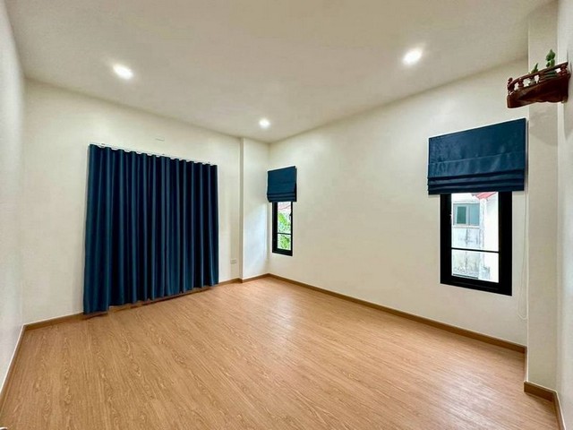 ประกาศฟรี! ซื้อ-ขาย-เช่า คอนโด บ้าน ทาวน์โฮม ที่ดิน และพื้นที่เชิงพาณิชย์ทั่วประเทศไทย ทุกทำเล ทุกงบประมาณ ไม่มีค่าใช้จ่าย ลงง่าย ขายไว เข้าถึงผู้ซื้อโดยตรง 5 310147pic4.jpg