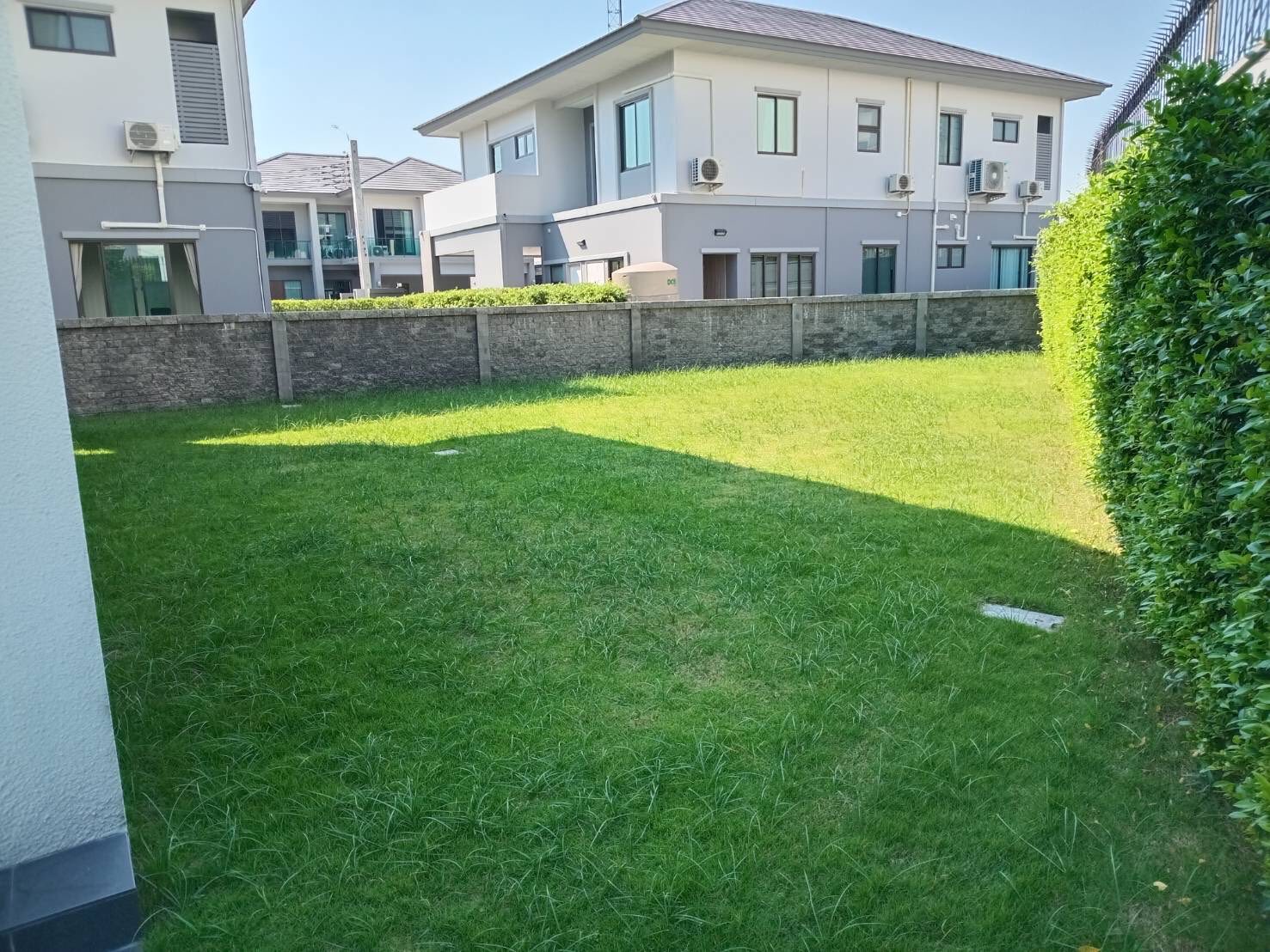 ประกาศฟรี! ซื้อ-ขาย-เช่า คอนโด บ้าน ทาวน์โฮม ที่ดิน และพื้นที่เชิงพาณิชย์ทั่วประเทศไทย ทุกทำเล ทุกงบประมาณ ไม่มีค่าใช้จ่าย ลงง่าย ขายไว เข้าถึงผู้ซื้อโดยตรง 3 242520pic2.jpg