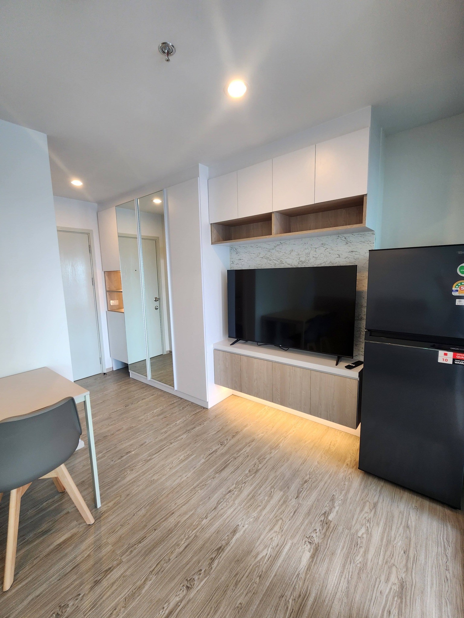 ประกาศฟรี! ซื้อ-ขาย-เช่า คอนโด บ้าน ทาวน์โฮม ที่ดิน และพื้นที่เชิงพาณิชย์ทั่วประเทศไทย ทุกทำเล ทุกงบประมาณ ไม่มีค่าใช้จ่าย ลงง่าย ขายไว เข้าถึงผู้ซื้อโดยตรง 2 507542pic1.jpg