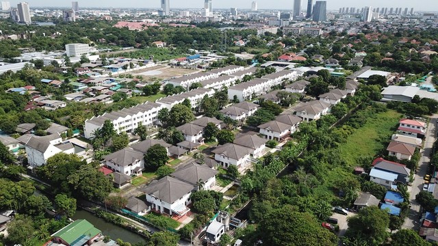 ประกาศฟรี! ซื้อ-ขาย-เช่า คอนโด บ้าน ทาวน์โฮม ที่ดิน และพื้นที่เชิงพาณิชย์ทั่วประเทศไทย ทุกทำเล ทุกงบประมาณ ไม่มีค่าใช้จ่าย ลงง่าย ขายไว เข้าถึงผู้ซื้อโดยตรง 3 243335pic2.jpg