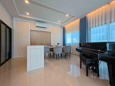 ประกาศฟรี! ซื้อ-ขาย-เช่า คอนโด บ้าน ทาวน์โฮม ที่ดิน และพื้นที่เชิงพาณิชย์ทั่วประเทศไทย ทุกทำเล ทุกงบประมาณ ไม่มีค่าใช้จ่าย ลงง่าย ขายไว เข้าถึงผู้ซื้อโดยตรง 5 508540pic4.jpg