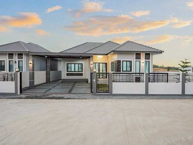 ประกาศฟรี! ซื้อ-ขาย-เช่า คอนโด บ้าน ทาวน์โฮม ที่ดิน และพื้นที่เชิงพาณิชย์ทั่วประเทศไทย ทุกทำเล ทุกงบประมาณ ไม่มีค่าใช้จ่าย ลงง่าย ขายไว เข้าถึงผู้ซื้อโดยตรง 2 245571pic1.jpg