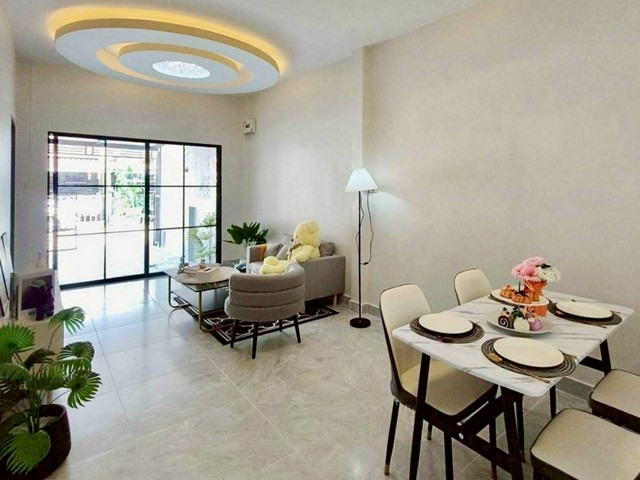 ประกาศฟรี! ซื้อ-ขาย-เช่า คอนโด บ้าน ทาวน์โฮม ที่ดิน และพื้นที่เชิงพาณิชย์ทั่วประเทศไทย ทุกทำเล ทุกงบประมาณ ไม่มีค่าใช้จ่าย ลงง่าย ขายไว เข้าถึงผู้ซื้อโดยตรง 3 244182pic2.jpg