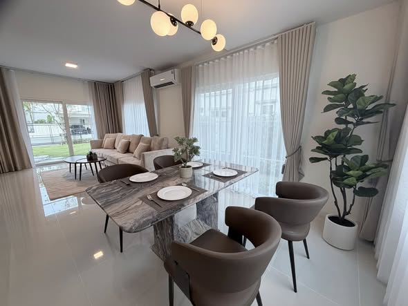 ประกาศฟรี! ซื้อ-ขาย-เช่า คอนโด บ้าน ทาวน์โฮม ที่ดิน และพื้นที่เชิงพาณิชย์ทั่วประเทศไทย ทุกทำเล ทุกงบประมาณ ไม่มีค่าใช้จ่าย ลงง่าย ขายไว เข้าถึงผู้ซื้อโดยตรง 3 246174pic2.jpg