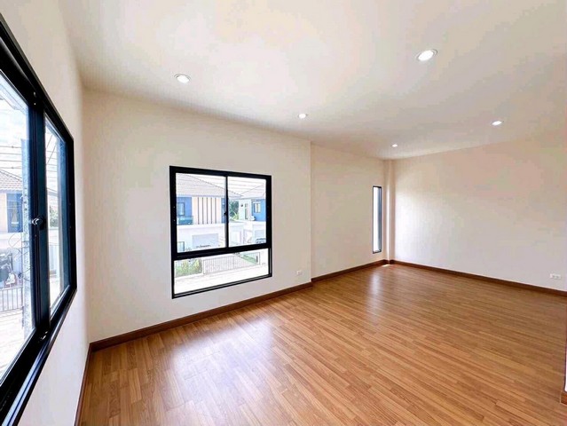 ประกาศฟรี! ซื้อ-ขาย-เช่า คอนโด บ้าน ทาวน์โฮม ที่ดิน และพื้นที่เชิงพาณิชย์ทั่วประเทศไทย ทุกทำเล ทุกงบประมาณ ไม่มีค่าใช้จ่าย ลงง่าย ขายไว เข้าถึงผู้ซื้อโดยตรง 5 312520pic4.jpg