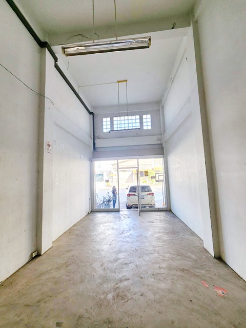 ประกาศฟรี! ซื้อ-ขาย-เช่า คอนโด บ้าน ทาวน์โฮม ที่ดิน และพื้นที่เชิงพาณิชย์ทั่วประเทศไทย ทุกทำเล ทุกงบประมาณ ไม่มีค่าใช้จ่าย ลงง่าย ขายไว เข้าถึงผู้ซื้อโดยตรง 4 312465pic3.jpg