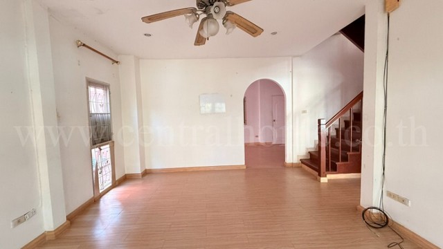 ประกาศฟรี! ซื้อ-ขาย-เช่า คอนโด บ้าน ทาวน์โฮม ที่ดิน และพื้นที่เชิงพาณิชย์ทั่วประเทศไทย ทุกทำเล ทุกงบประมาณ ไม่มีค่าใช้จ่าย ลงง่าย ขายไว เข้าถึงผู้ซื้อโดยตรง 4 169216pic3.jpg