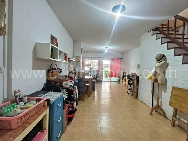 ประกาศฟรี! ซื้อ-ขาย-เช่า คอนโด บ้าน ทาวน์โฮม ที่ดิน และพื้นที่เชิงพาณิชย์ทั่วประเทศไทย ทุกทำเล ทุกงบประมาณ ไม่มีค่าใช้จ่าย ลงง่าย ขายไว เข้าถึงผู้ซื้อโดยตรง 4 284565pic3.jpg