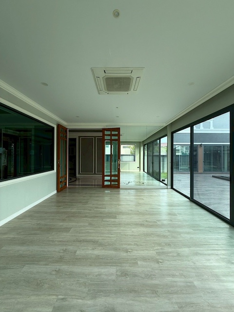 ประกาศฟรี! ซื้อ-ขาย-เช่า คอนโด บ้าน ทาวน์โฮม ที่ดิน และพื้นที่เชิงพาณิชย์ทั่วประเทศไทย ทุกทำเล ทุกงบประมาณ ไม่มีค่าใช้จ่าย ลงง่าย ขายไว เข้าถึงผู้ซื้อโดยตรง 5 508627pic4.jpg