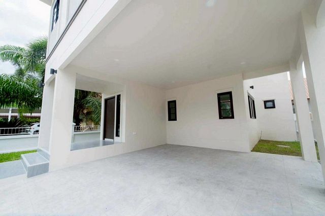 ประกาศฟรี! ซื้อ-ขาย-เช่า คอนโด บ้าน ทาวน์โฮม ที่ดิน และพื้นที่เชิงพาณิชย์ทั่วประเทศไทย ทุกทำเล ทุกงบประมาณ ไม่มีค่าใช้จ่าย ลงง่าย ขายไว เข้าถึงผู้ซื้อโดยตรง 3 246280pic2.jpg