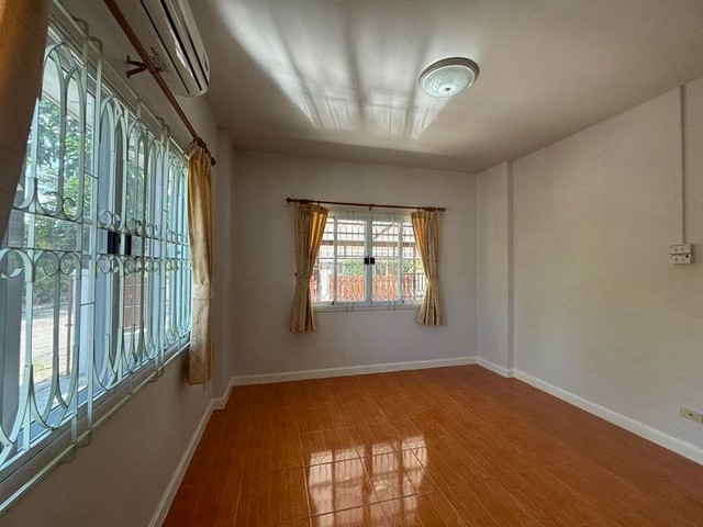 ประกาศฟรี! ซื้อ-ขาย-เช่า คอนโด บ้าน ทาวน์โฮม ที่ดิน และพื้นที่เชิงพาณิชย์ทั่วประเทศไทย ทุกทำเล ทุกงบประมาณ ไม่มีค่าใช้จ่าย ลงง่าย ขายไว เข้าถึงผู้ซื้อโดยตรง 5 246335pic4.jpg