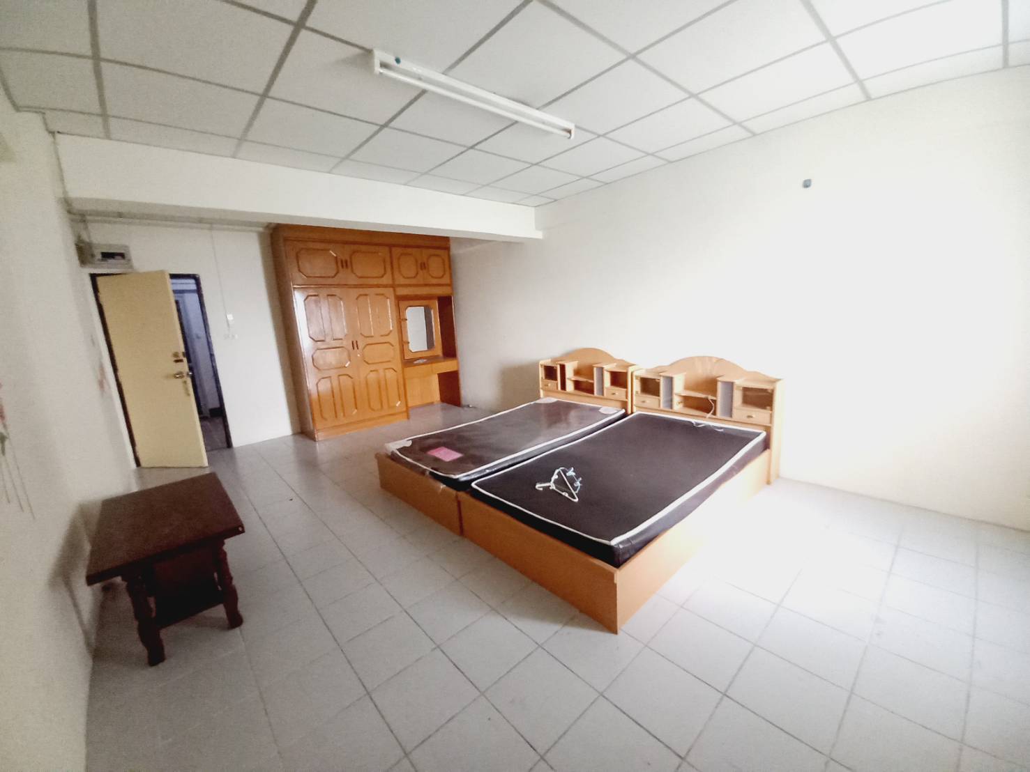 ประกาศฟรี! ซื้อ-ขาย-เช่า คอนโด บ้าน ทาวน์โฮม ที่ดิน และพื้นที่เชิงพาณิชย์ทั่วประเทศไทย ทุกทำเล ทุกงบประมาณ ไม่มีค่าใช้จ่าย ลงง่าย ขายไว เข้าถึงผู้ซื้อโดยตรง 2 508817pic1.jpg