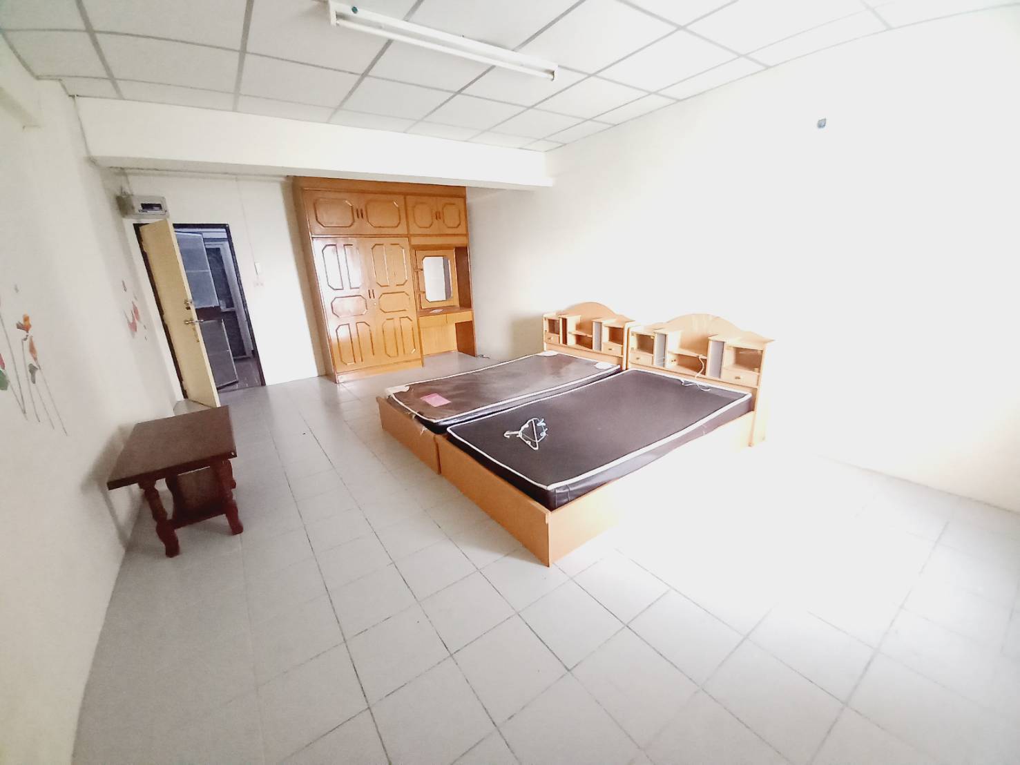 ประกาศฟรี! ซื้อ-ขาย-เช่า คอนโด บ้าน ทาวน์โฮม ที่ดิน และพื้นที่เชิงพาณิชย์ทั่วประเทศไทย ทุกทำเล ทุกงบประมาณ ไม่มีค่าใช้จ่าย ลงง่าย ขายไว เข้าถึงผู้ซื้อโดยตรง 3 508817pic2.jpg