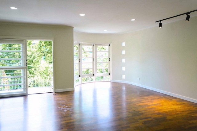 ประกาศฟรี! ซื้อ-ขาย-เช่า คอนโด บ้าน ทาวน์โฮม ที่ดิน และพื้นที่เชิงพาณิชย์ทั่วประเทศไทย ทุกทำเล ทุกงบประมาณ ไม่มีค่าใช้จ่าย ลงง่าย ขายไว เข้าถึงผู้ซื้อโดยตรง 3 293083pic2.jpg