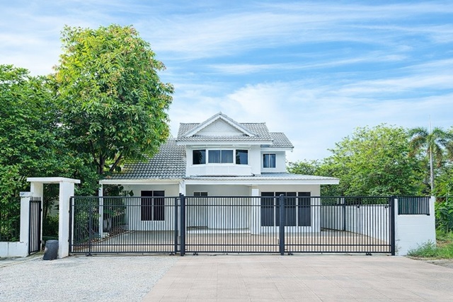 ประกาศฟรี! ซื้อ-ขาย-เช่า คอนโด บ้าน ทาวน์โฮม ที่ดิน และพื้นที่เชิงพาณิชย์ทั่วประเทศไทย ทุกทำเล ทุกงบประมาณ ไม่มีค่าใช้จ่าย ลงง่าย ขายไว เข้าถึงผู้ซื้อโดยตรง 2 246324pic1.jpg