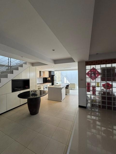 ประกาศฟรี! ซื้อ-ขาย-เช่า คอนโด บ้าน ทาวน์โฮม ที่ดิน และพื้นที่เชิงพาณิชย์ทั่วประเทศไทย ทุกทำเล ทุกงบประมาณ ไม่มีค่าใช้จ่าย ลงง่าย ขายไว เข้าถึงผู้ซื้อโดยตรง 3 508678pic2.jpg