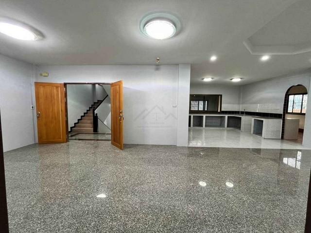 ประกาศฟรี! ซื้อ-ขาย-เช่า คอนโด บ้าน ทาวน์โฮม ที่ดิน และพื้นที่เชิงพาณิชย์ทั่วประเทศไทย ทุกทำเล ทุกงบประมาณ ไม่มีค่าใช้จ่าย ลงง่าย ขายไว เข้าถึงผู้ซื้อโดยตรง 4 508768pic3.jpg